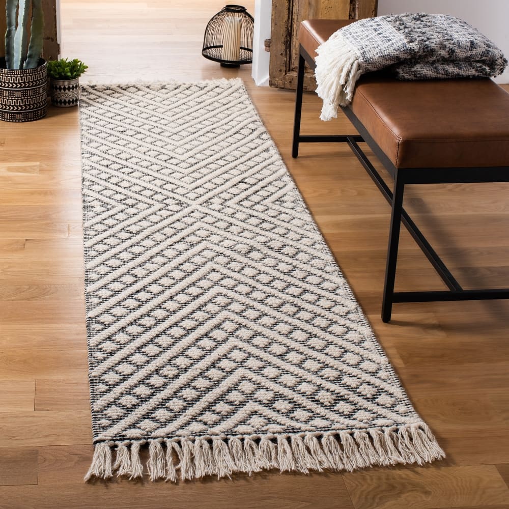 SAFAVIEH Handmade Natura Cannelle Stripe Wool Rug