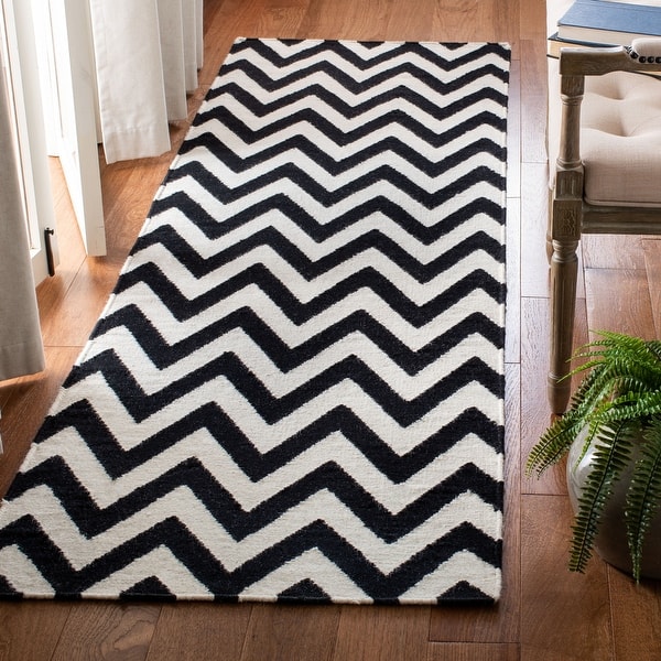 slide 2 of 114, SAFAVIEH Handmade Flatweave Dhurries Sandie Modern Wool Rug 2'6" x 10' Runner - Black/Ivory