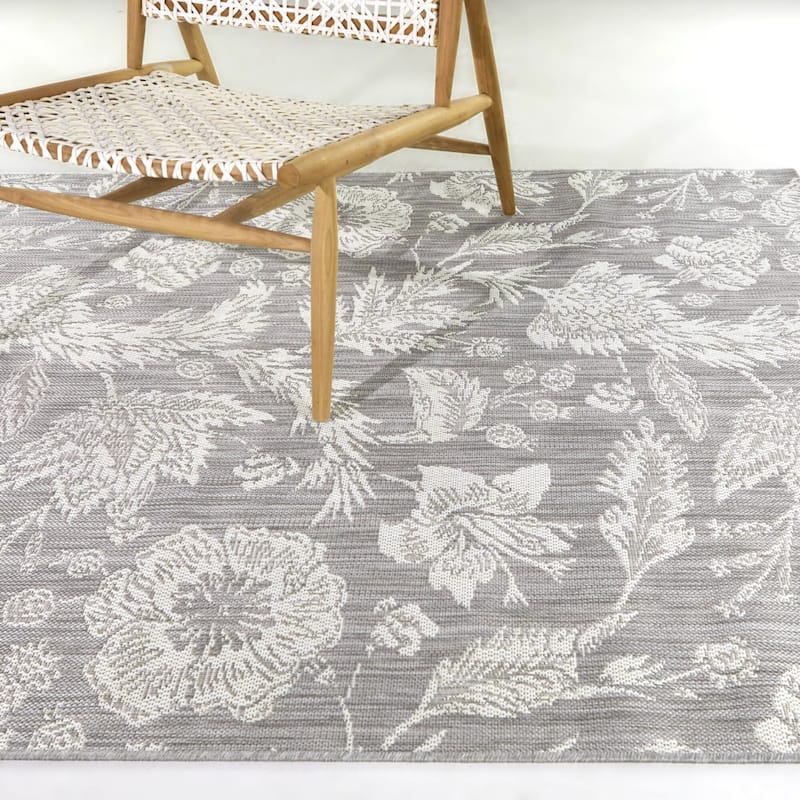 Lenore Floral Botanical Indoor/Outdoor Area Rug