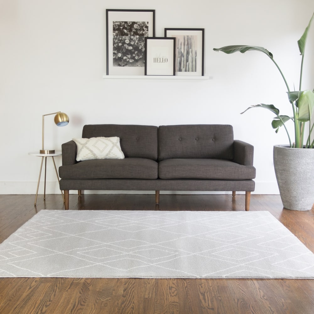 Carson Carrington Isgarde Diamond Area Rug