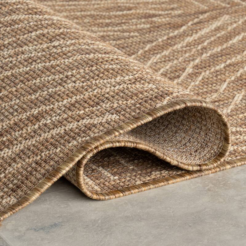 Nuloom Wynette Geometric Indoor/Outdoor Area Rug