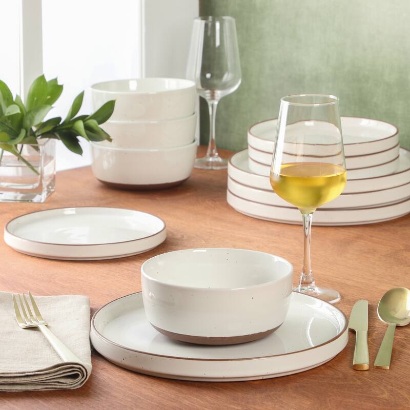 Gibson Elite Northrock Stoneware Dinnerware Set, 16-Piece Service for 4 - Plates & Bowls with Hand-Painted Terracotta Base