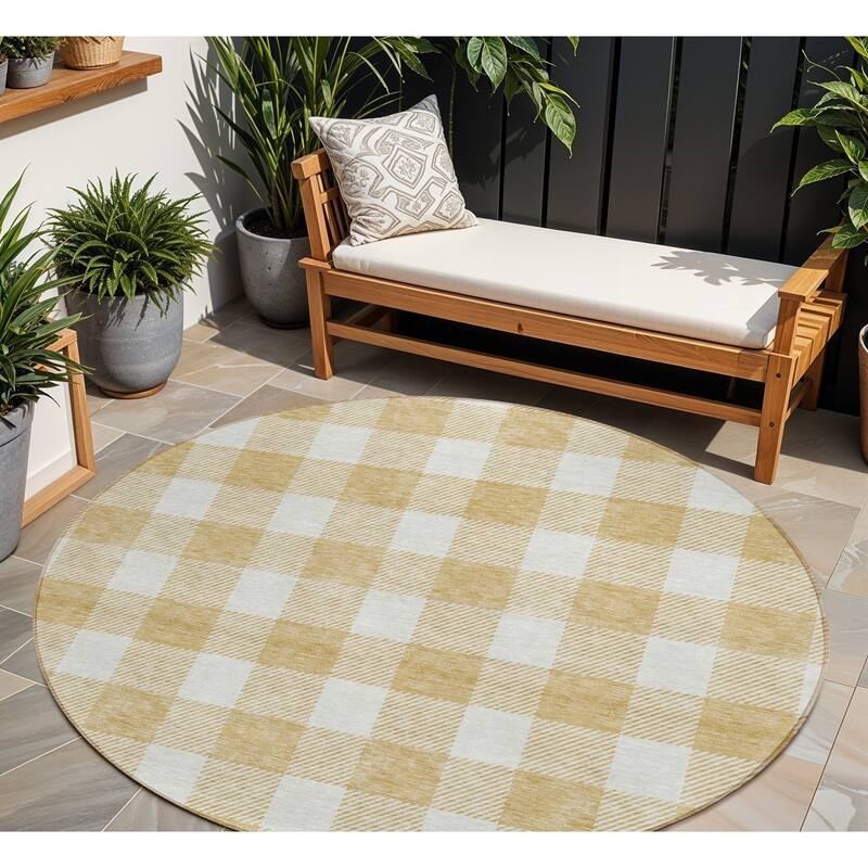 HomeRoots Plaid Transitional Rectangle Outdoor Rug - 8' Round