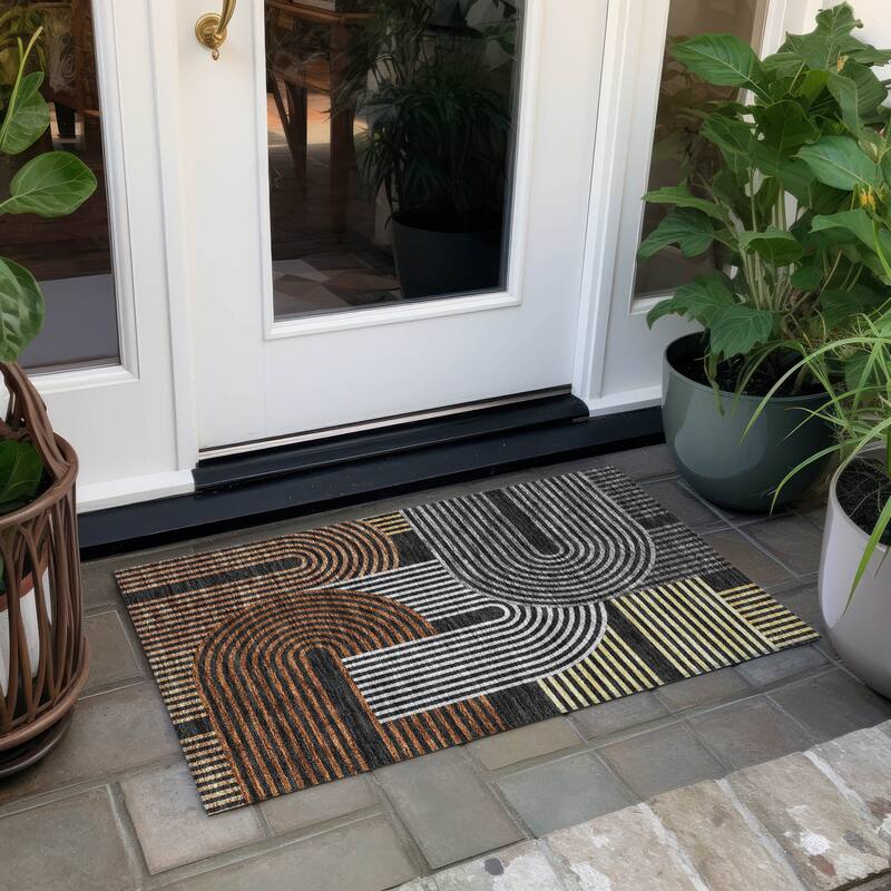 Machine Washable Indoor/ Outdoor Modern Basehor Chantille Rug - Black - 1'8" x 2'6"
