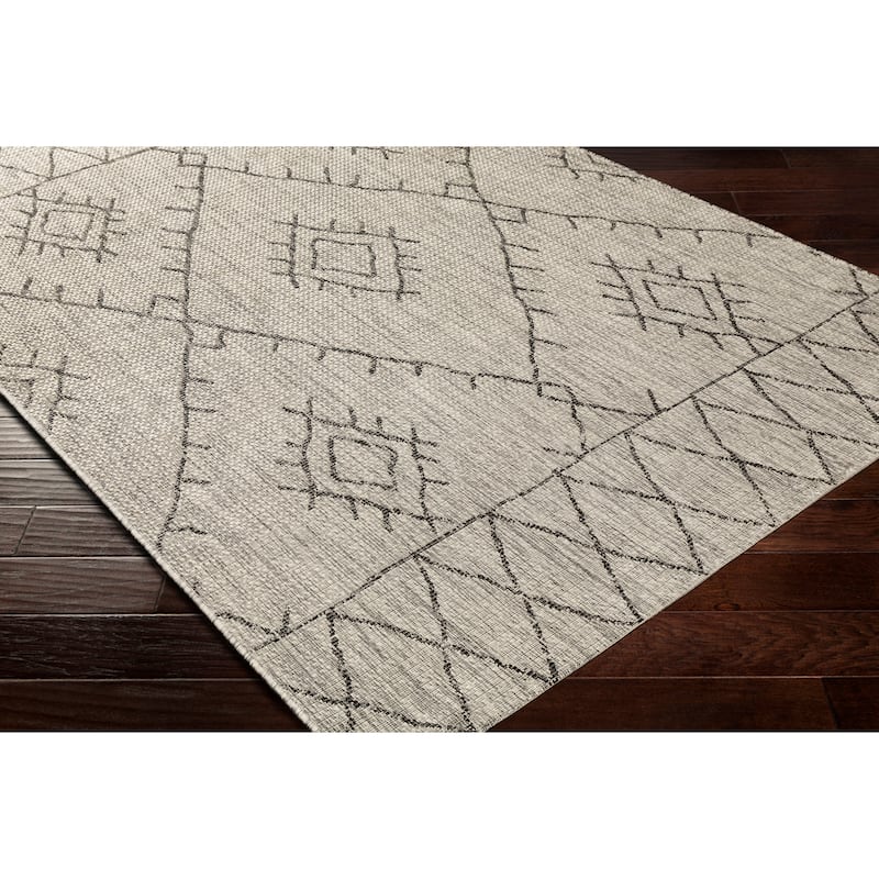 Livabliss Avra Indoor/ Outdoor Bohemian Area Rug
