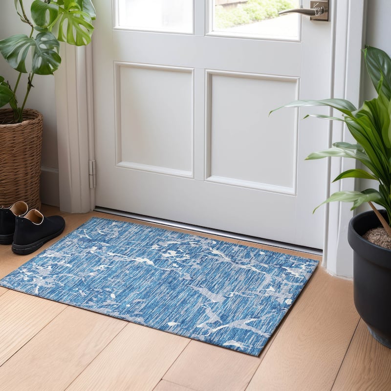 Machine Washable Indoor/ Outdoor Abstract Camo Chantille Rug - Blue - 1'8" x 2'6"