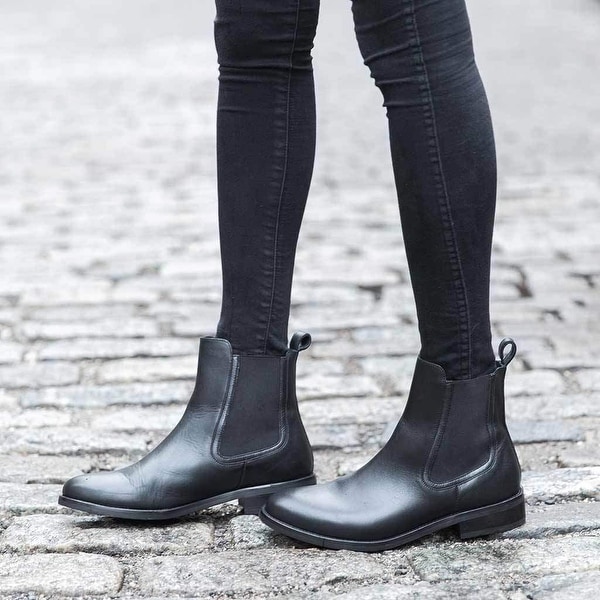 women's thursday boots
