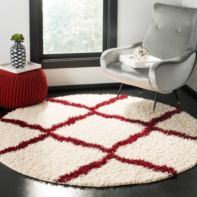 SAFAVIEH Dallas Shag Giusy Trellis 1.5-inch Thick Rug - 4' x 4' Round - Ivory/Red