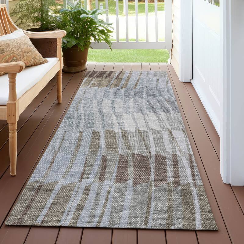 Machine Washable Indoor/ Outdoor Casual Stripe Chantille Rug - Taupe - 2'3" x 7'6"