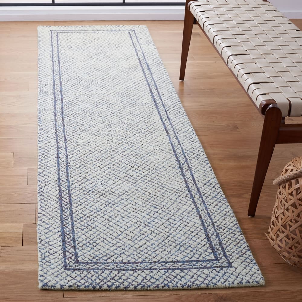 SAFAVIEH Handmade Abstract Yasmina Modern Wool Rug