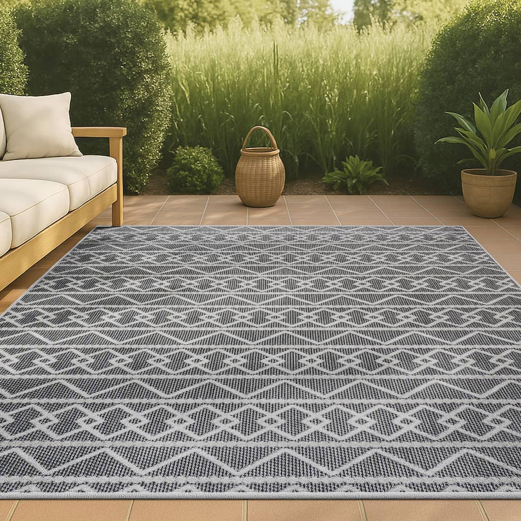 JONATHAN Y Ararat High-Low Pile Knotted Trellis Geometric Indoor/Outdoor Area Rug