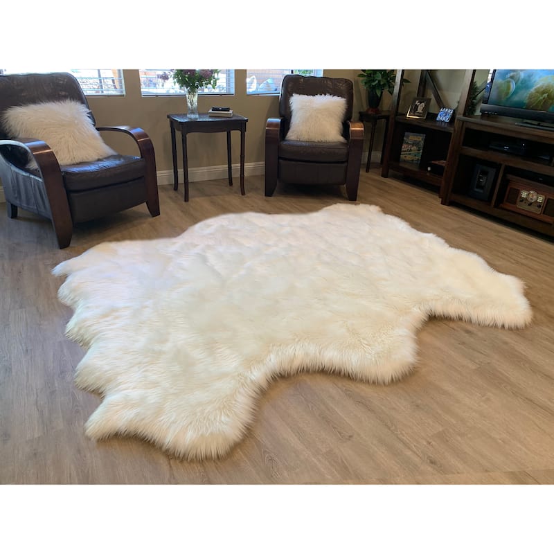 Highland Select Natural Long Wool Sheepskin 6 Pelt Shag Rug - 5' x 5'5"