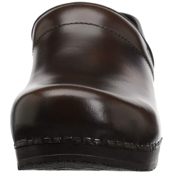 sanita wide clogs