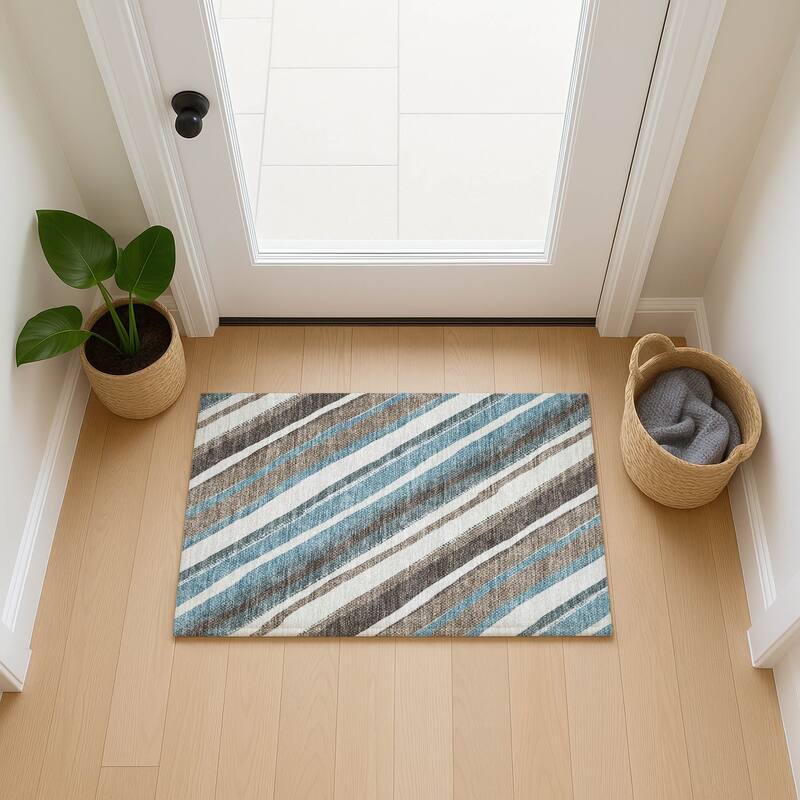 Machine Washable Indoor/ Outdoor Stripe Angles Chantille Rug