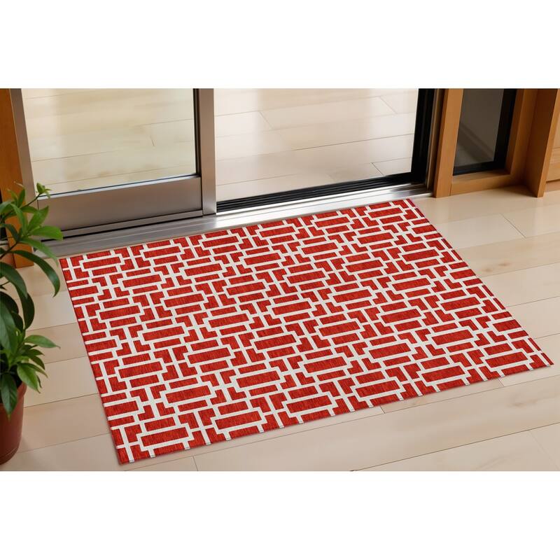 HomeRoots Geometric Transitional Rectangle Outdoor Rug - 3' x 5'