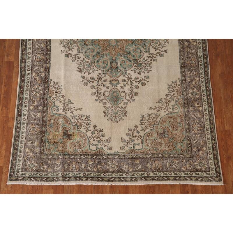 Floral Anatolian Distressed Turkish Vintage Handmade Wool Carpet - 5'9"x 9'0"