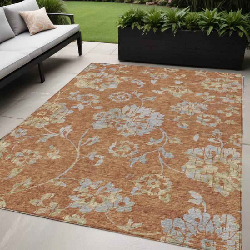 HomeRoots Floral Transitional Rectangle Outdoor Rug - 5' X 8'