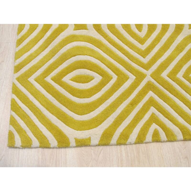 Yellow Hand-Tufted Wool Transitional Rectangle Rug, 5 x 8 - Stylish wool rug with soft durable pile. - N/A