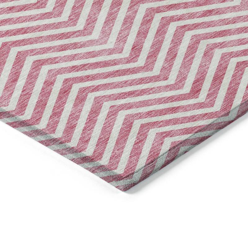 HomeRoots Chevron Transitional Rectangle Outdoor Rug