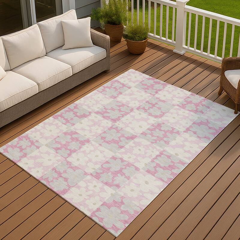 Machine Washable Indoor/ Outdoor Floral Krissy Chantille Rug