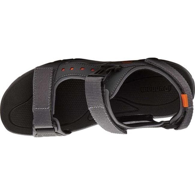 dunhams water shoes