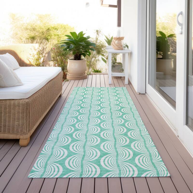 Machine Washable Indoor/ Outdoor Wavy Modern Chantille Rug