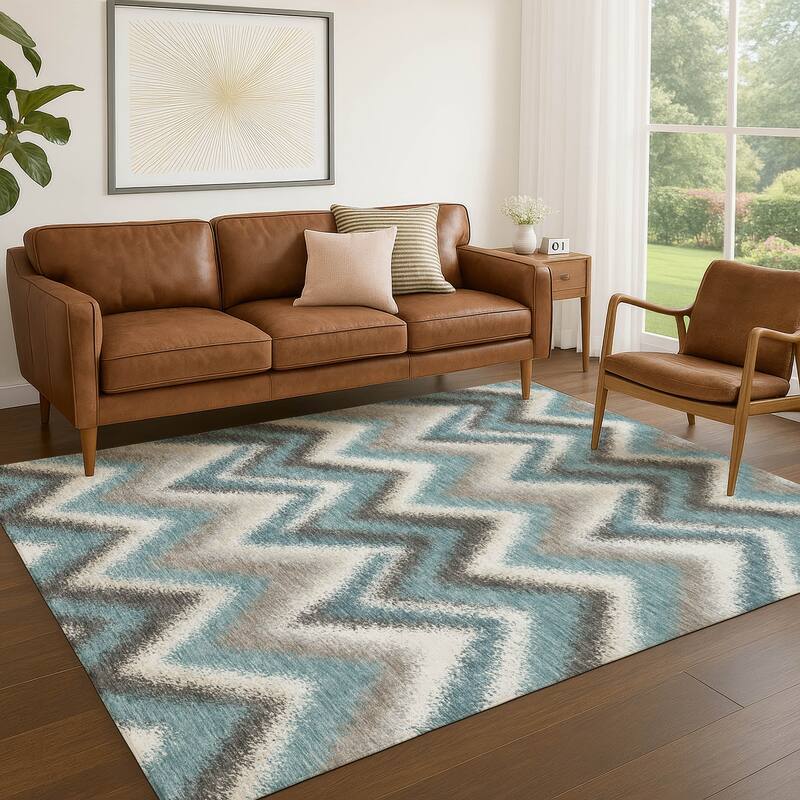 Machine Washable Indoor/ Outdoor Modern Chevron Chantille Rug