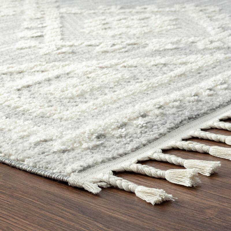 Luxe Weavers South Western Fringe Geometric Area Rug for Living Rooms