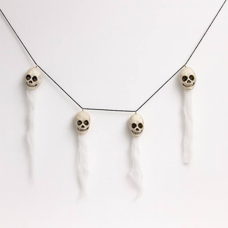 71'' Ghost Garland w/White Fabric