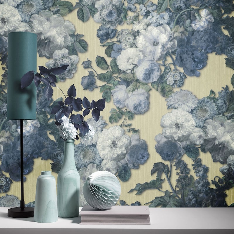 Galerie Wallcoverings Elle Decor 3D Embossed Floral Baroque Non-Woven Glitter/Shimmer Wallpaper Roll