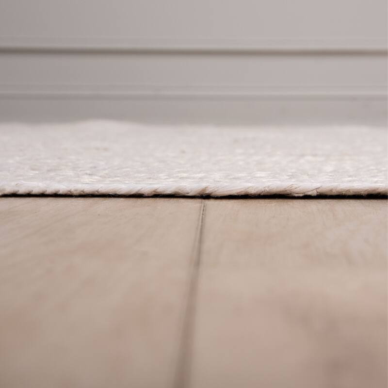 Alora Decor Zenon Tone on Tone Solid Jute Area Rug