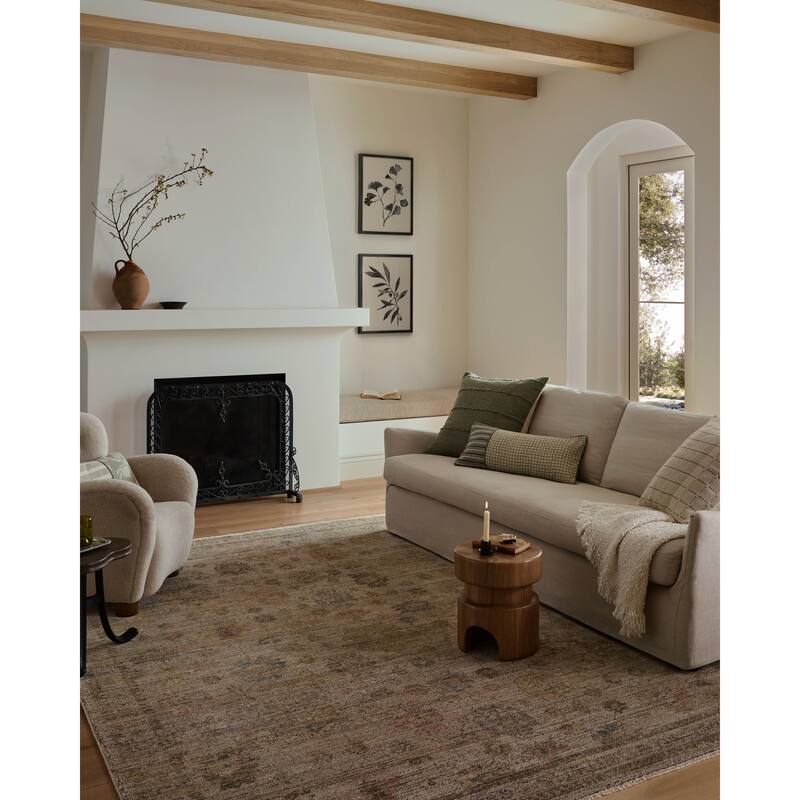 Alexander Home Paloma Traditional Area Rug
