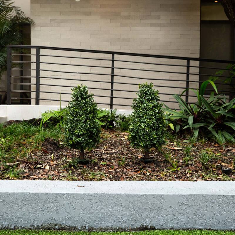 Boxwood Artificial Plants with Stakes - 2.5' - Green - Set of 2