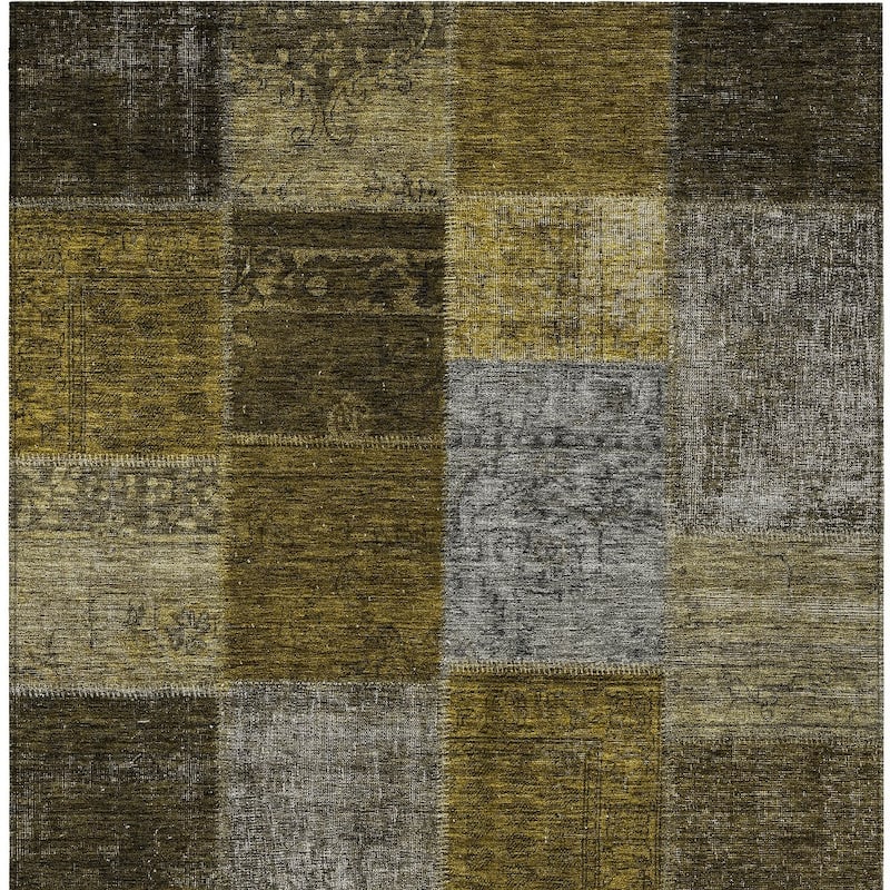 HomeRoots Patchwork Transitional Rectangle Outdoor Rug
