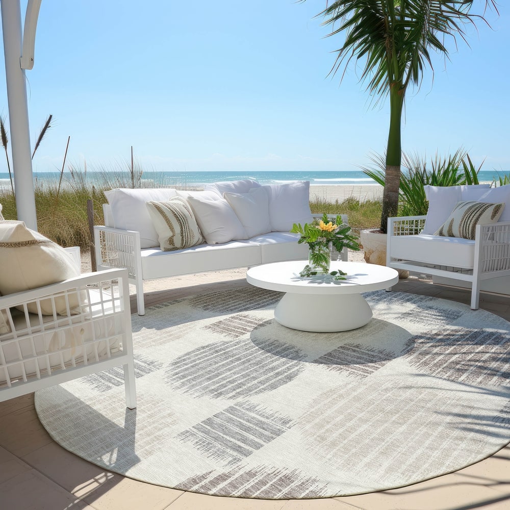 Machine Washable Indoor/ Outdoor Chantille Dotty Contemporary Rug