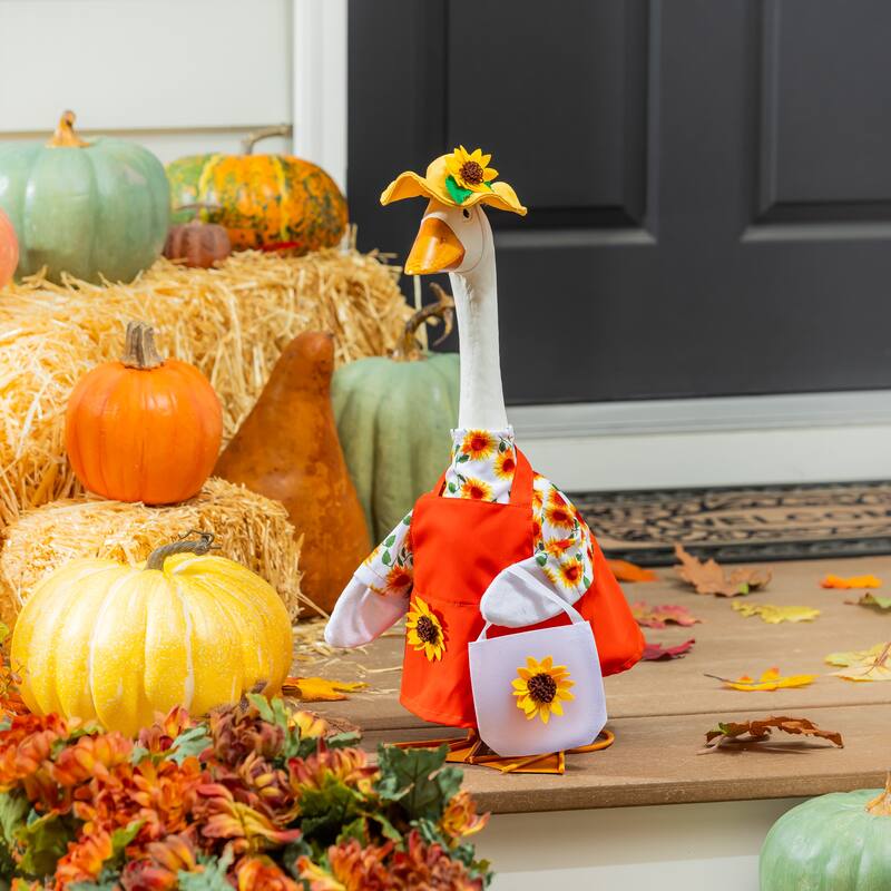 Porch Goose Outfit for Garden Statue