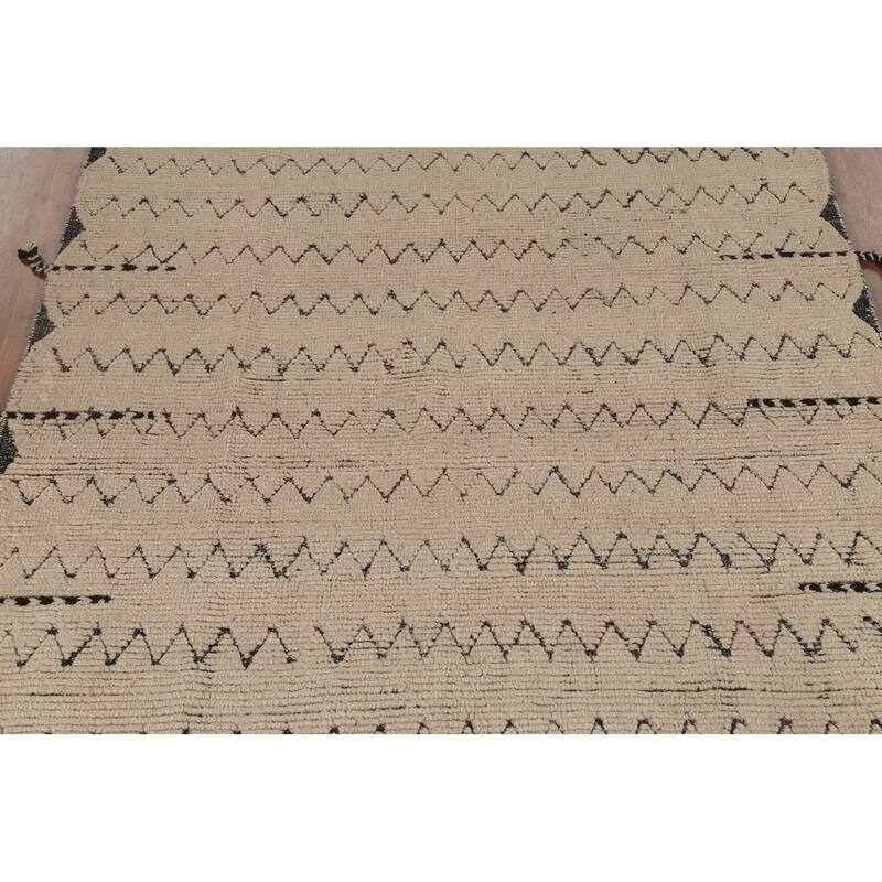 Chevron Style Moroccan Area Rug Hand-Knotted Wool Carpet - 6'3"x 9'8"