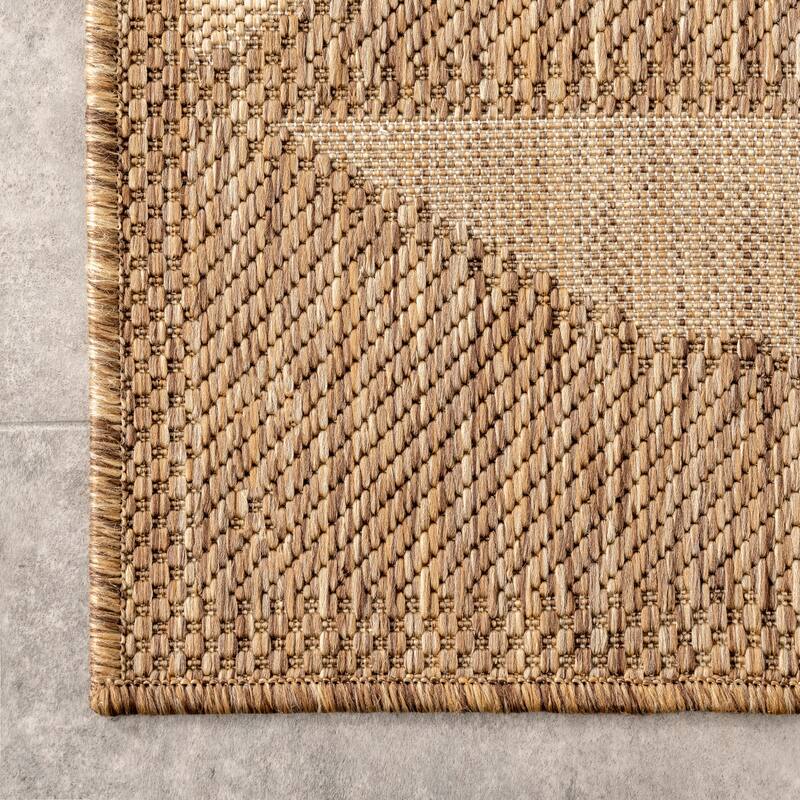 Nuloom Mickey Geometric Indoor/Outdoor Area Rug