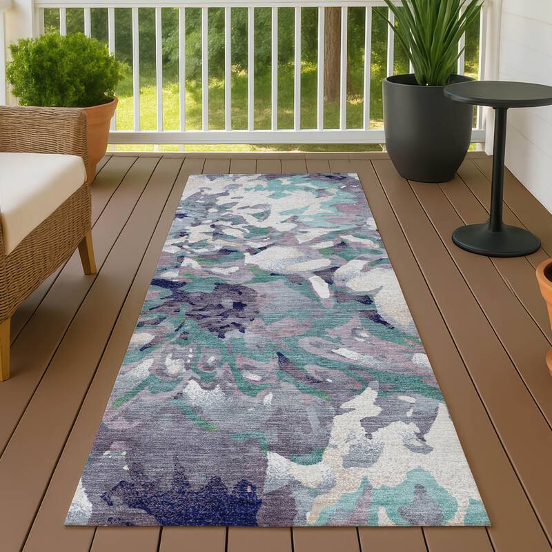 Machine Washable Indoor/ Outdoor Abstract Floral Chantille Rug - Lavender - 2'3" x 7'6"