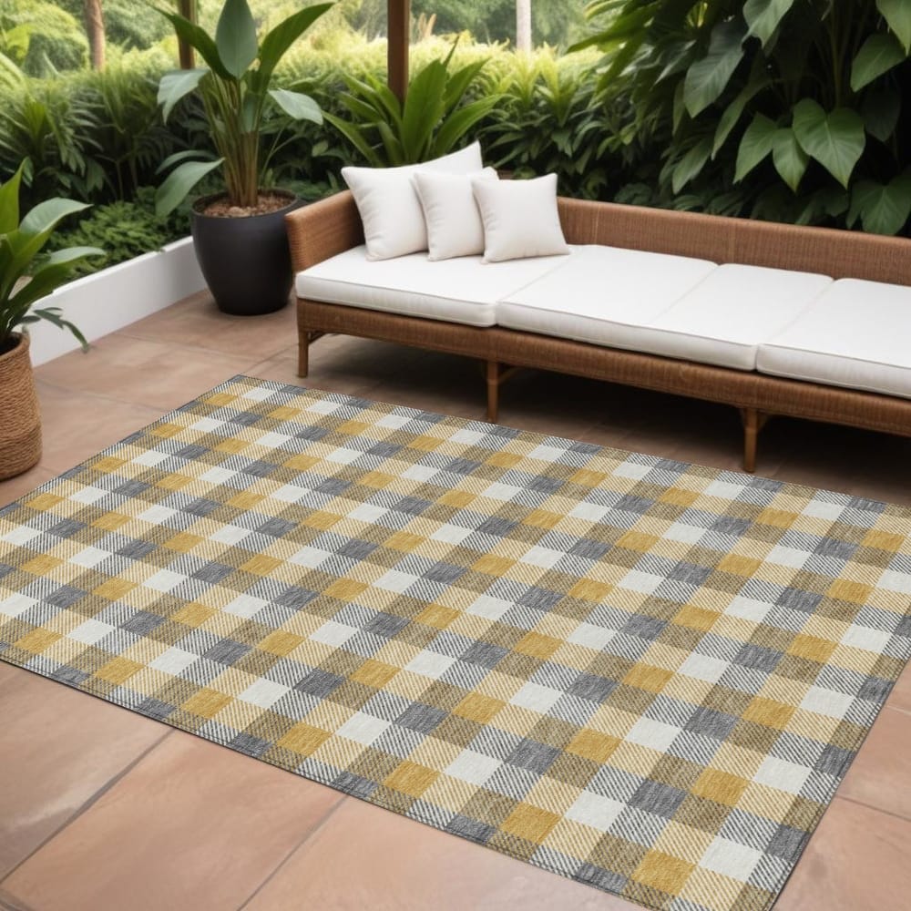 HomeRoots Plaid Transitional Rectangle Outdoor Rug