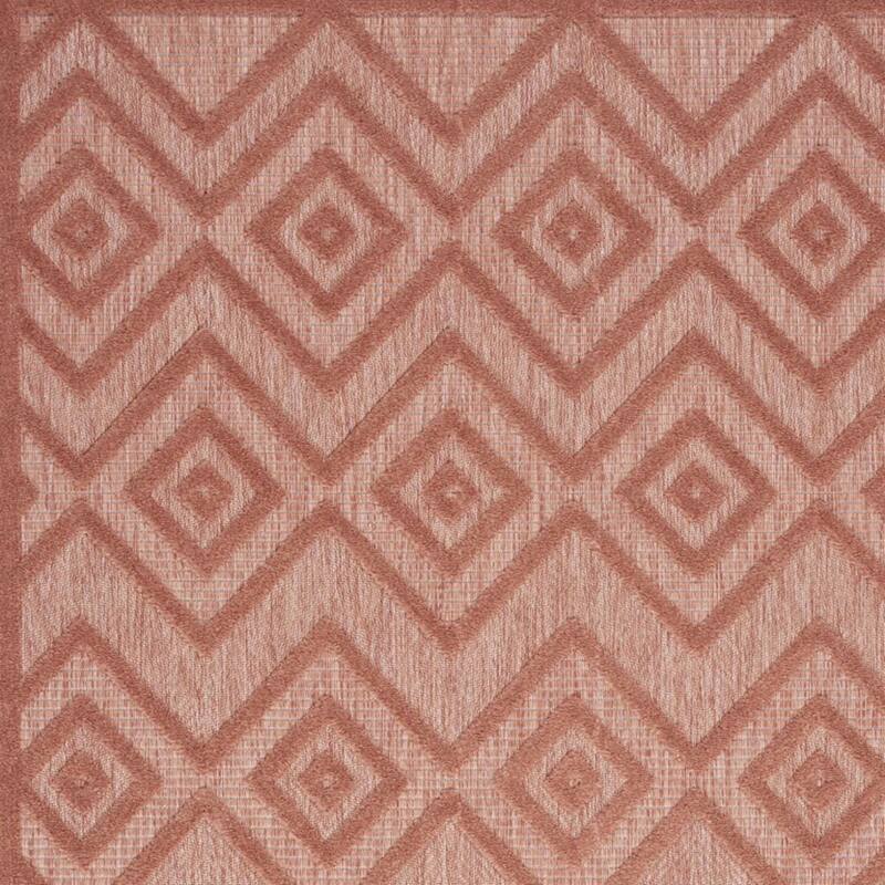 HomeRoots Contemporary Rectangle Outdoor Rug - 4' X 6'