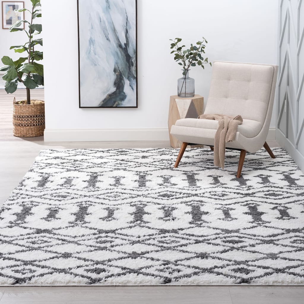Joy Shag Mediterranean Geometric Indoor Area Rug
