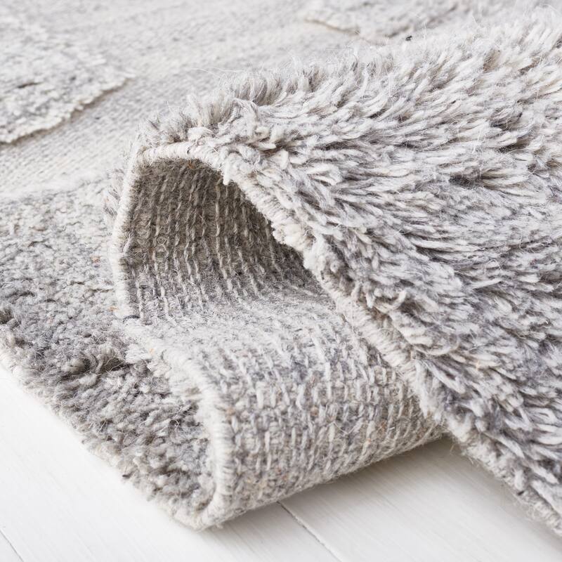 SAFAVIEH Handmade Manhattan Bernice Modern Wool Rug