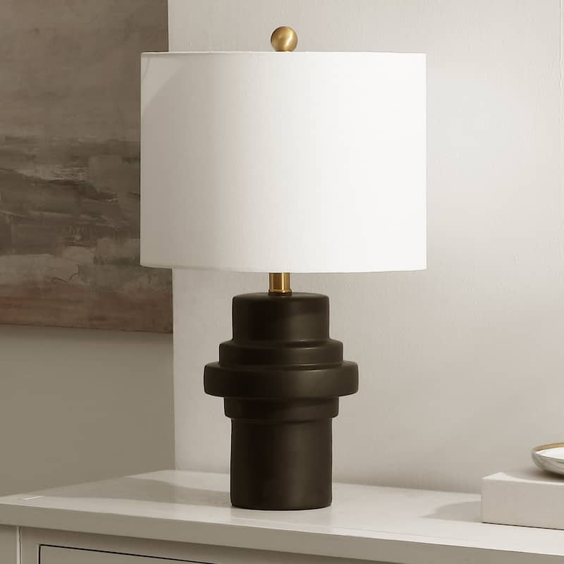SAFAVIEH Doni 22-inch Ceramic Table Lamp (LED Bulb Included) - 13"W x 13"D x 22"H