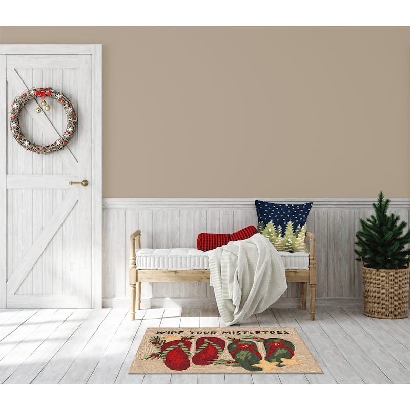 Liora Manne Frontporch Mistletoes Indoor/Outdoor Area Rug - 2'6" x 4' - Natural
