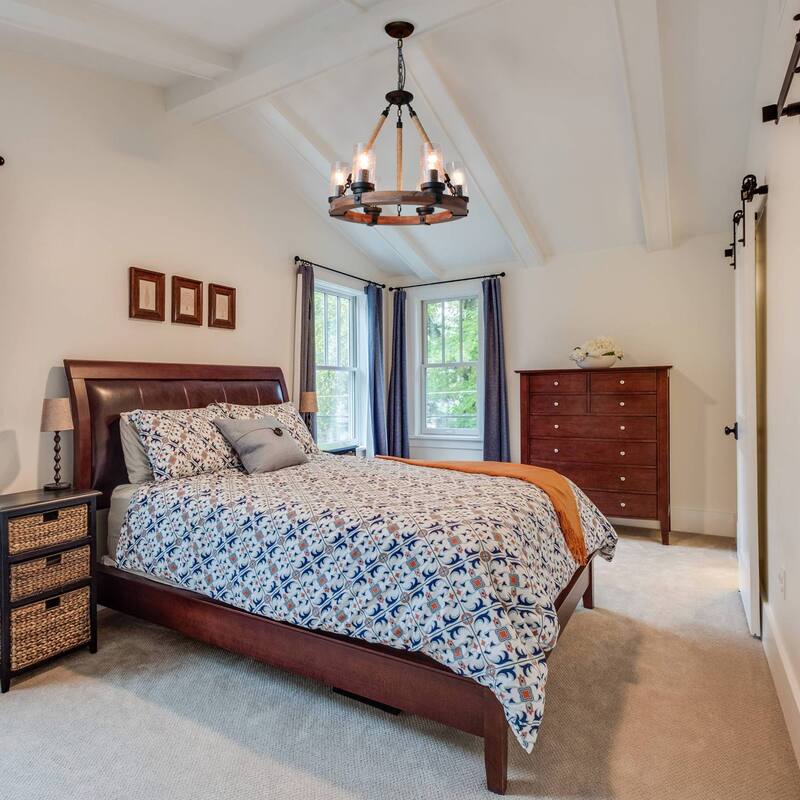 Anmytek Modern Farmhouse 6-Light Round Wood Chandelier Wagon Wheel Pendant Lights With Seeded Glass