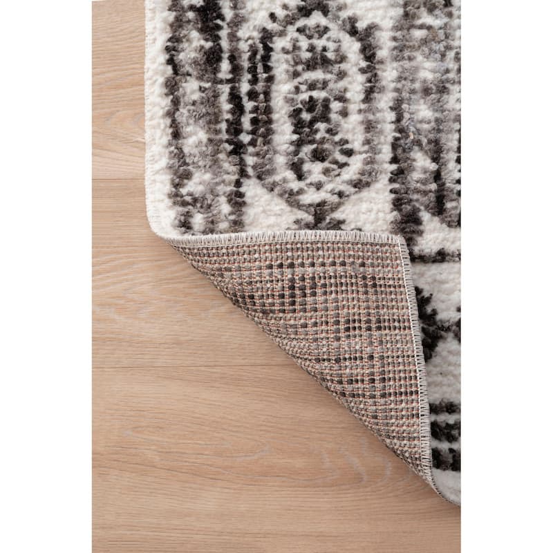 Nuloom Transitional Fading Mayen Cruz Andina Geo Border Print Area Rug