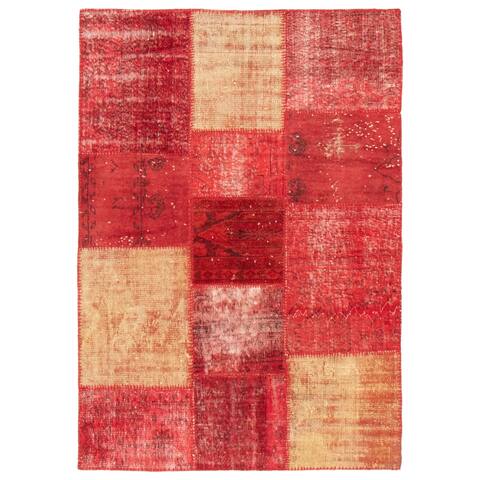 ECARPETGALLERY Hand-knotted Color Transition Patchwork Red Wool Rug - 4'7 x 6'6