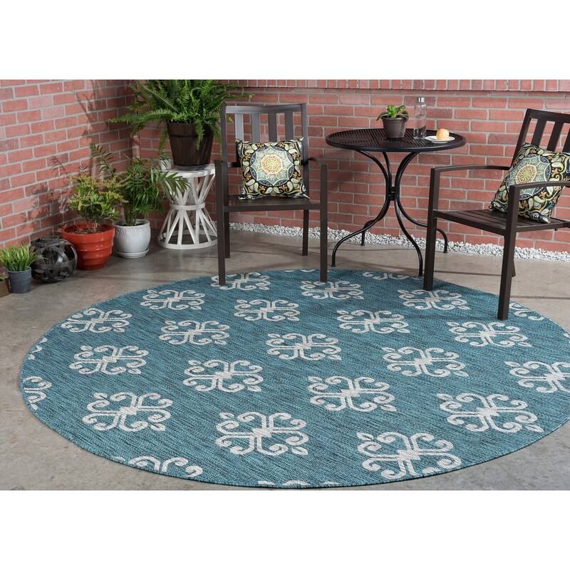 Colonnade Transitional Scroll Indoor/Outdoor Area Rug