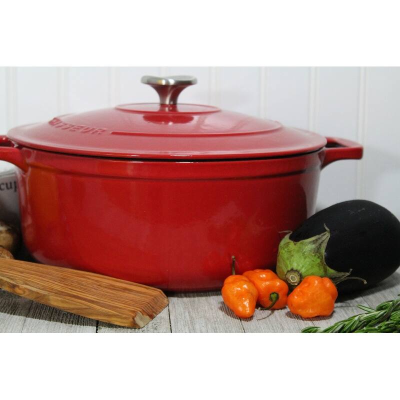 Chasseur 6.25-quart Red French Enameled Cast Iron Round Dutch Oven